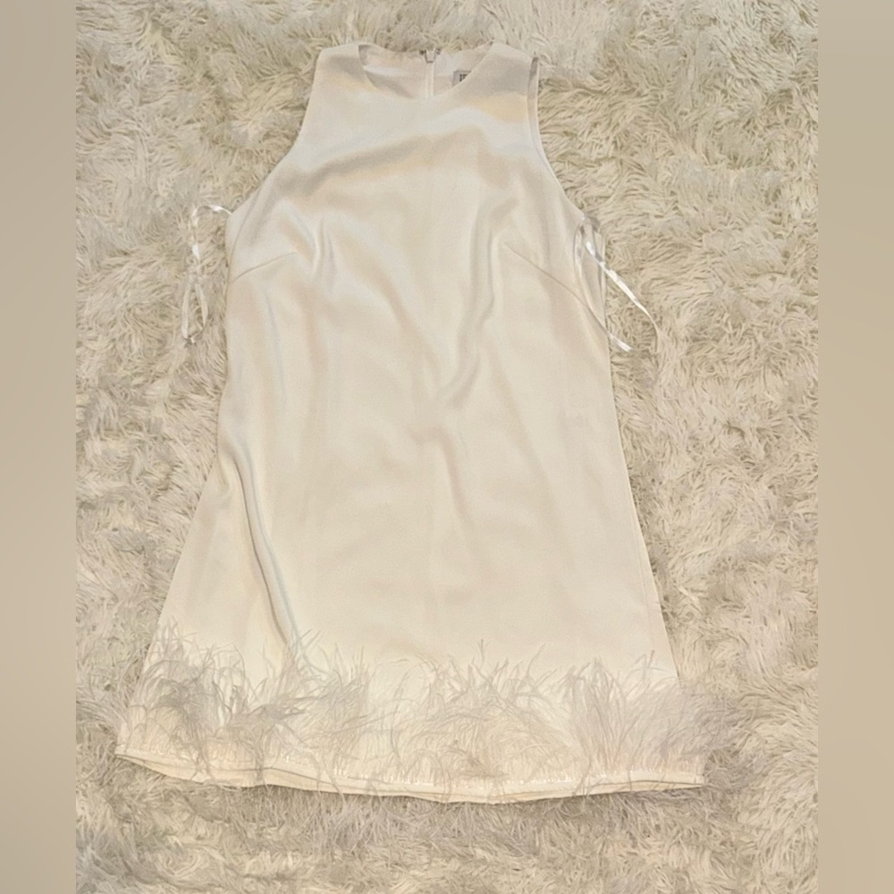 NEW Mac Duggal Feather Hem High Neck A-Line White Sleeveless mini Dress SZ 8 - Picture 3 of 7